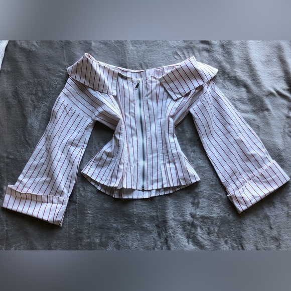 Topshop Tops - NWOT TopShop Striped off-Shoulder Cropped Blouse, Size 2
